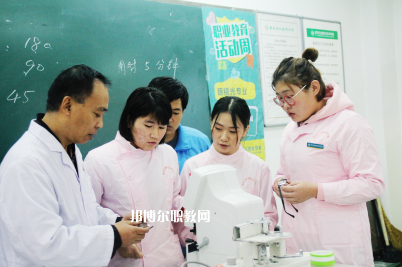西安2021年中學畢業(yè)讀什么衛(wèi)校