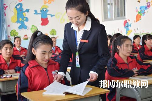 成都2021年幼師學(xué)校哪些好