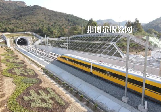 貴州2021年讀鐵路學校哪個專業(yè)好 