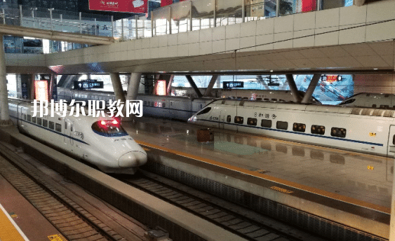 貴州2021年鐵路學(xué)校都有什么專業(yè)適合男生 