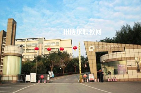 重慶2021年初中畢業(yè)可以讀中專學(xué)校嗎