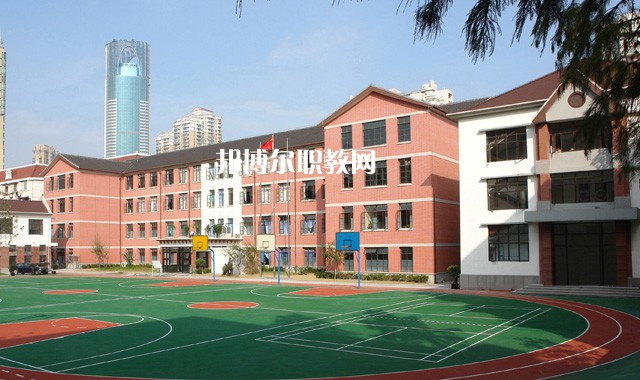 四川2021年中專學(xué)校里面有哪些專業(yè)