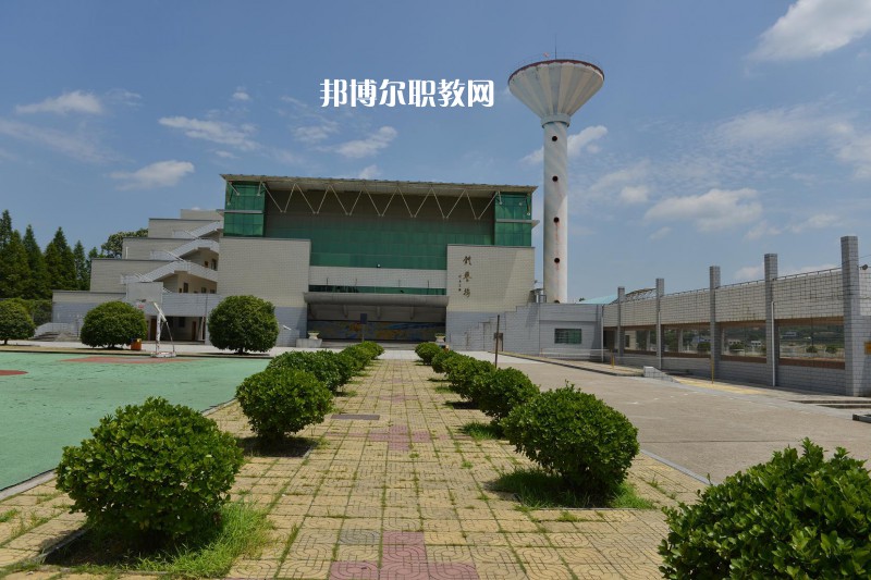 四川2021年中專(zhuān)學(xué)校和中專(zhuān)有哪些區(qū)別
