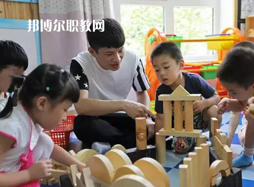重慶2021年初中生讀幼師學(xué)校怎么樣