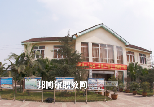重慶2021年初中生讀幼師學(xué)校好嗎