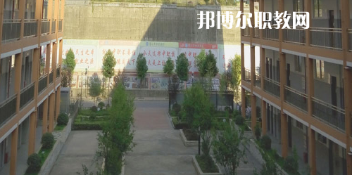 遵義市紅花崗區(qū)經(jīng)濟(jì)職業(yè)技術(shù)學(xué)校2021年報(bào)名條件、招生要求、招生對(duì)象