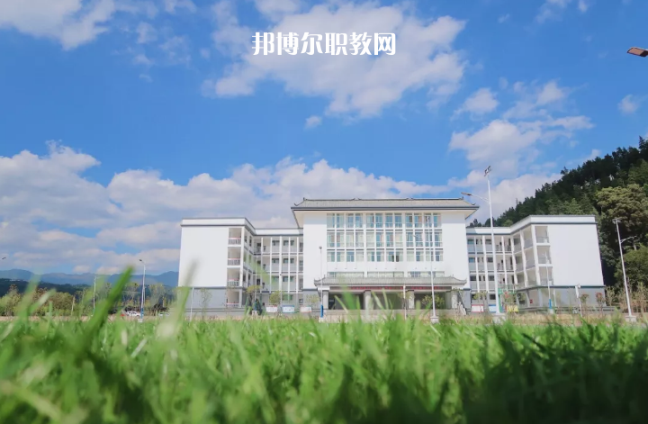 澄江縣職業(yè)高級中學(xué)2021年報(bào)名條件、招生要求、招生對象