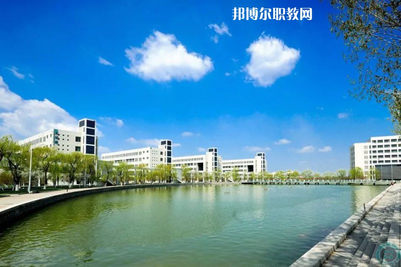 南華縣職業(yè)高級(jí)中學(xué)2021年報(bào)名條件、招生要求、招生對(duì)象