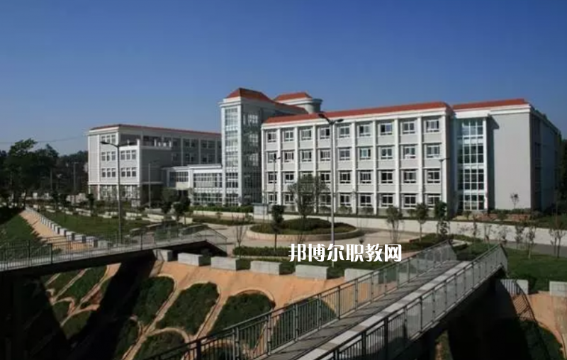 昆明官渡區(qū)職業(yè)高級(jí)中學(xué)2021年報(bào)名條件、招生要求、招生對(duì)象