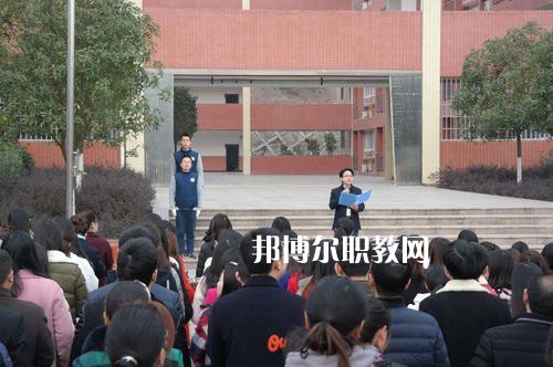 達(dá)縣亭子職業(yè)高級(jí)中學(xué)怎么樣、好不好