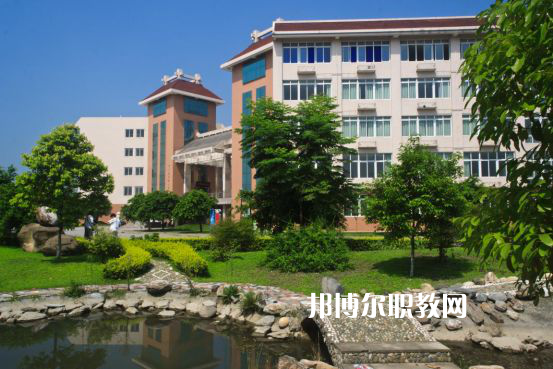 重慶五里店職業(yè)中學(xué)2022年報名條件、招生要求、招生對象 