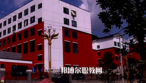 貴州鳳岡縣中等職業(yè)學(xué)校2022年報(bào)名條件、招生要求、招生對(duì)象