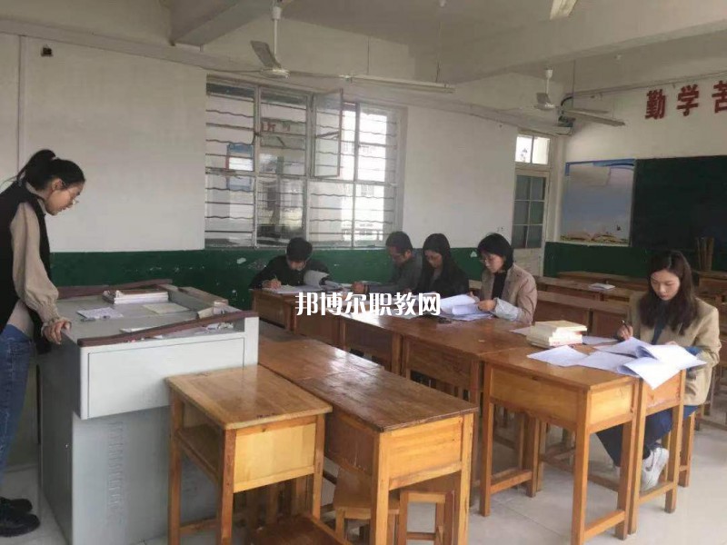 江蘇睢寧中等專業(yè)學(xué)校2022年報名條件、招生要求、招生對象