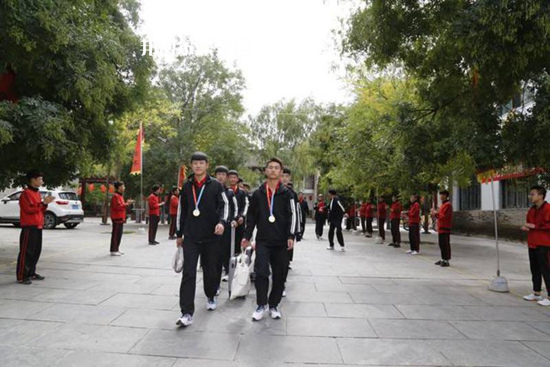 平?jīng)鲠轻嘉奈鋵W校2022年報名條件、招生要求、招生對象