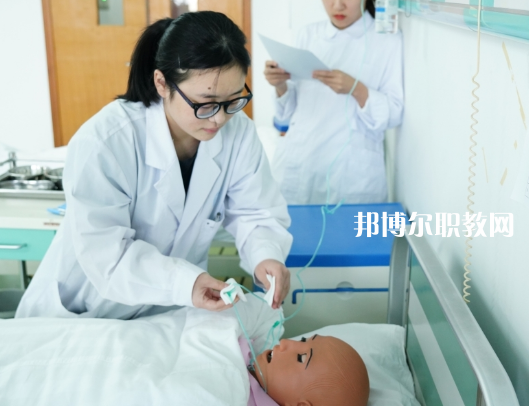 常州衛(wèi)生高等職業(yè)技術(shù)學(xué)校2022年報(bào)名條件、招生要求、招生對(duì)象