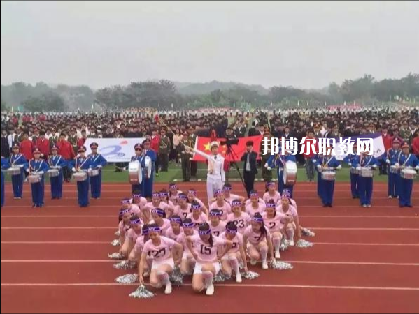 長安汽車(集團(tuán))有限責(zé)任公司技工學(xué)校2022年學(xué)費、收費多少