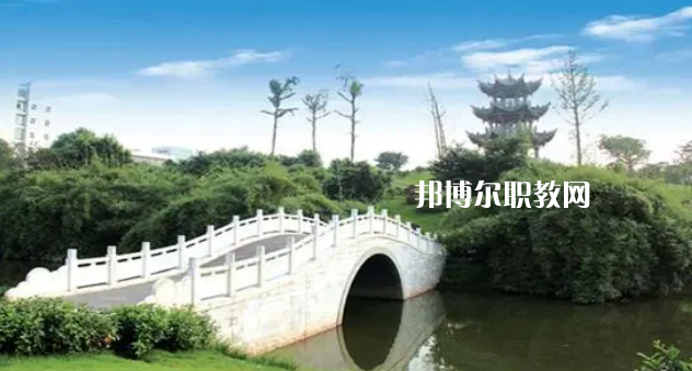瀘州醫(yī)學(xué)院衛(wèi)生學(xué)校2022年報(bào)名條件、招生要求、招生對(duì)象