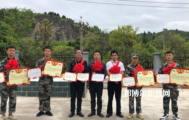 黔東南州應(yīng)用技術(shù)學(xué)校2022年報名條件、招生要求、招生對象