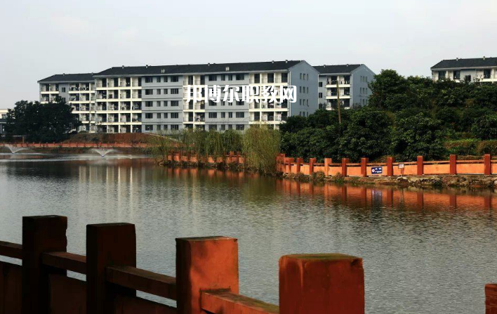 合江少岷職業(yè)技術(shù)學(xué)校怎么樣、好不好