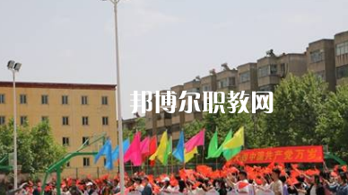 瑞麗國(guó)際珠寶翡翠學(xué)校2022年報(bào)名條件、招生要求、招生對(duì)象