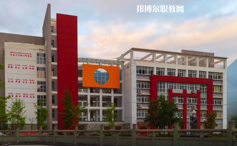甘孜州職業(yè)技術(shù)學(xué)校2022年報(bào)名條件、招生要求、招生對(duì)象