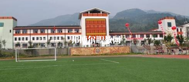 阿壩衛(wèi)生學(xué)校2022年報名條件、招生要求、招生對象
