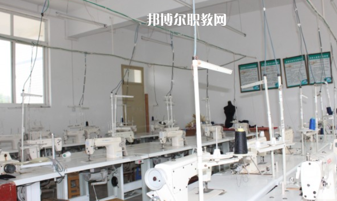 貞豐縣職業(yè)技術學校2022年報名條件、招生要求、招生對象