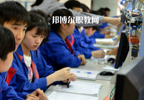 儀征技師學(xué)院2022年報(bào)名條件、招生要求、招生對(duì)象