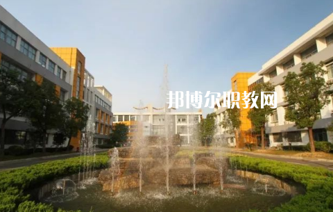 淮安文化藝術(shù)學(xué)校2022年報名條件、招生要求、招生對象