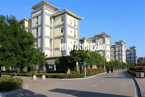 亳州中藥科技學(xué)校2022年報名條件、招生要求、招生對象