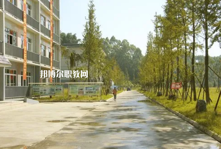 樂山嘉州衛(wèi)生職業(yè)學校怎么樣、好不好