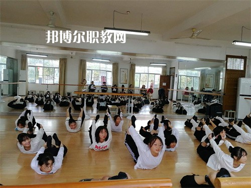 黃山炎培職業(yè)學(xué)校2022年報(bào)名條件、招生要求、招生對(duì)象