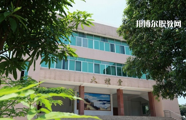 巧家縣職業(yè)高級(jí)中學(xué)2022年學(xué)費(fèi)、收費(fèi)多少
