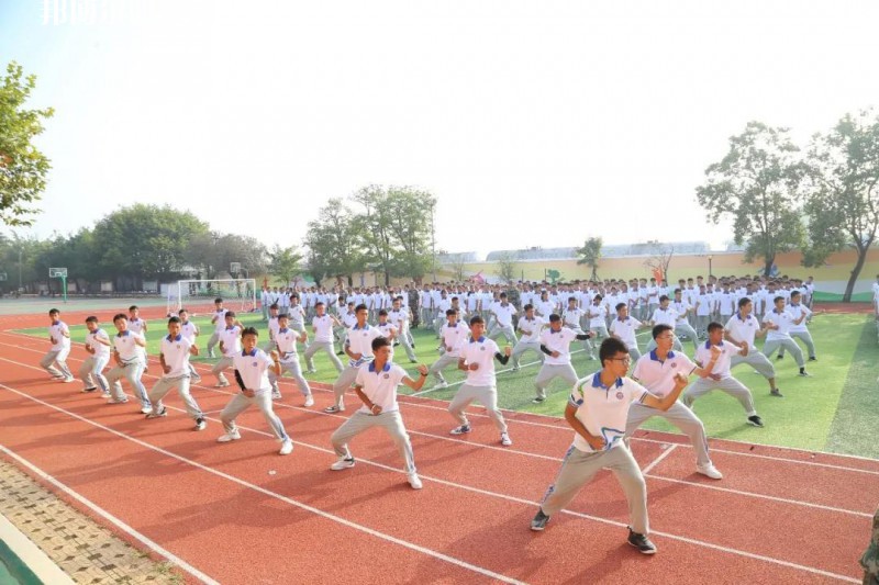 楚雄州體育運(yùn)動學(xué)校2022年報(bào)名條件、招生要求、招生對象