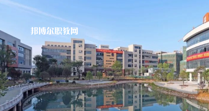 黔東南技師學(xué)院2022年報名條件、招生要求、招生對象