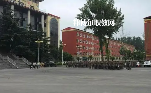 河南工業(yè)和信息化高級技工學(xué)校2022年報(bào)名條件、招生要求、招生對象