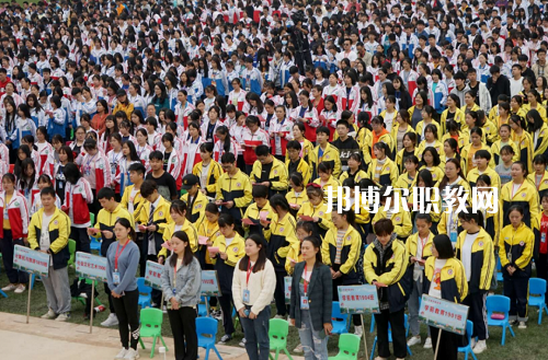湖南醫(yī)藥職業(yè)中等專業(yè)學(xué)校2022年報(bào)名條件、招生要求、招生對(duì)象