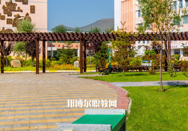 湟中職業(yè)教育中心2022年學(xué)費(fèi)、收費(fèi)多少