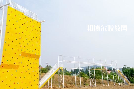 武漢華中藝術(shù)學(xué)校2022年報名條件、招生要求、招生對象