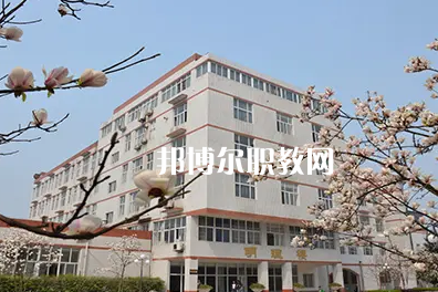瀘州醫(yī)學(xué)院衛(wèi)生學(xué)校2022年怎么樣、好不好