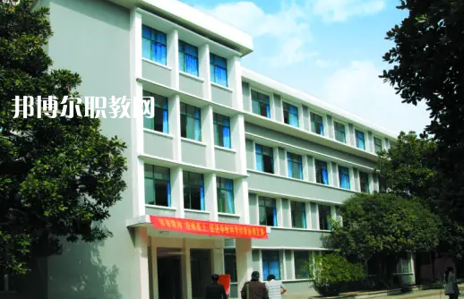 黃石藝術(shù)學(xué)校2022年報名條件、招生要求、招生對象