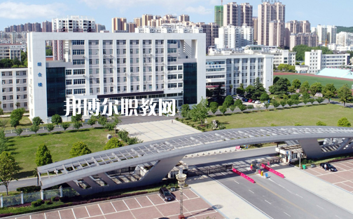 湖北信息工程學(xué)校2022年報(bào)名條件、招生要求、招生對象