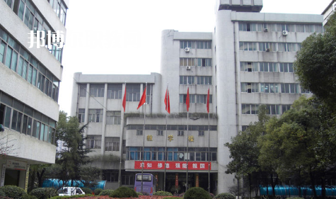 武漢洪山外經(jīng)貿(mào)學(xué)校2022年怎么樣、好不好
