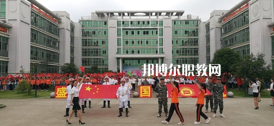 廣西科技商貿(mào)高級技工學校2022年報名條件、招生要求、招生對象