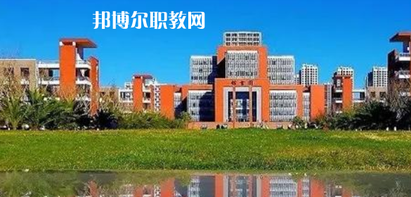 云南高職?？圃盒Ｅ琶?強(qiáng)