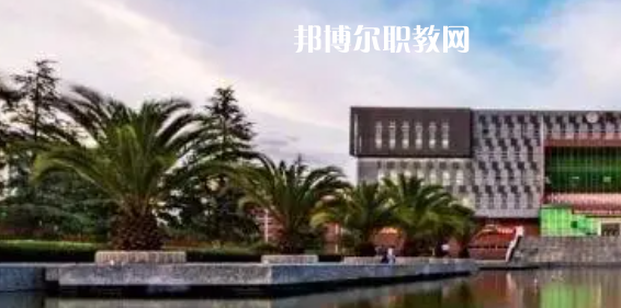 云南高職?？圃盒Ｅ琶?8強