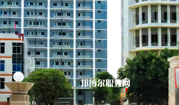 南寧工貿職業(yè)技術學校2022年學費、收費多少