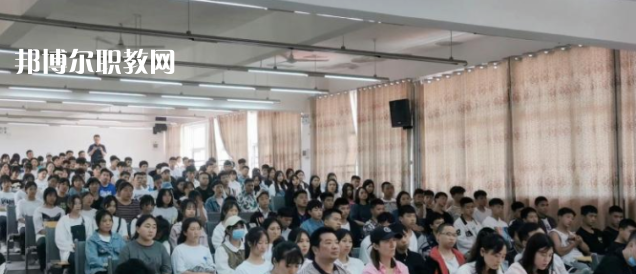 峨邊彝族自治縣職業(yè)高級中學(xué)校2023年學(xué)費、收費多少