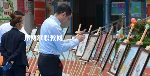 汶川縣特殊教育學校地址在哪里，哪個地區(qū)，哪個城市?
