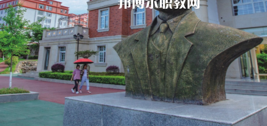 綿陽交通高級技工學校地址在哪里，哪個地區(qū)，哪個城市?